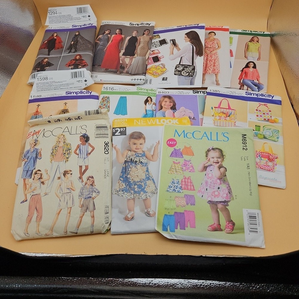 Lot‎ Of 12 Sewing Patterns Simplicity McCall's